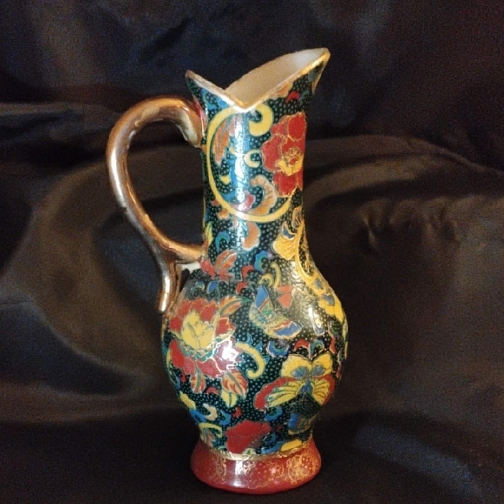 Vintage Satsuma Style Moriage Pitcher Vase – Hand Painted 10K Gold Oil
